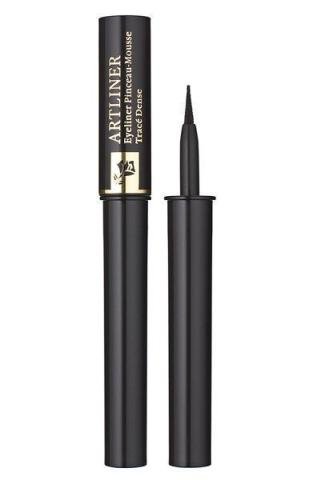 Shopping guide: Τα καλύτερα liquid eyeliners της αγοράς Shopping guide: Τα καλύτερα liquid eyeliners της αγοράς