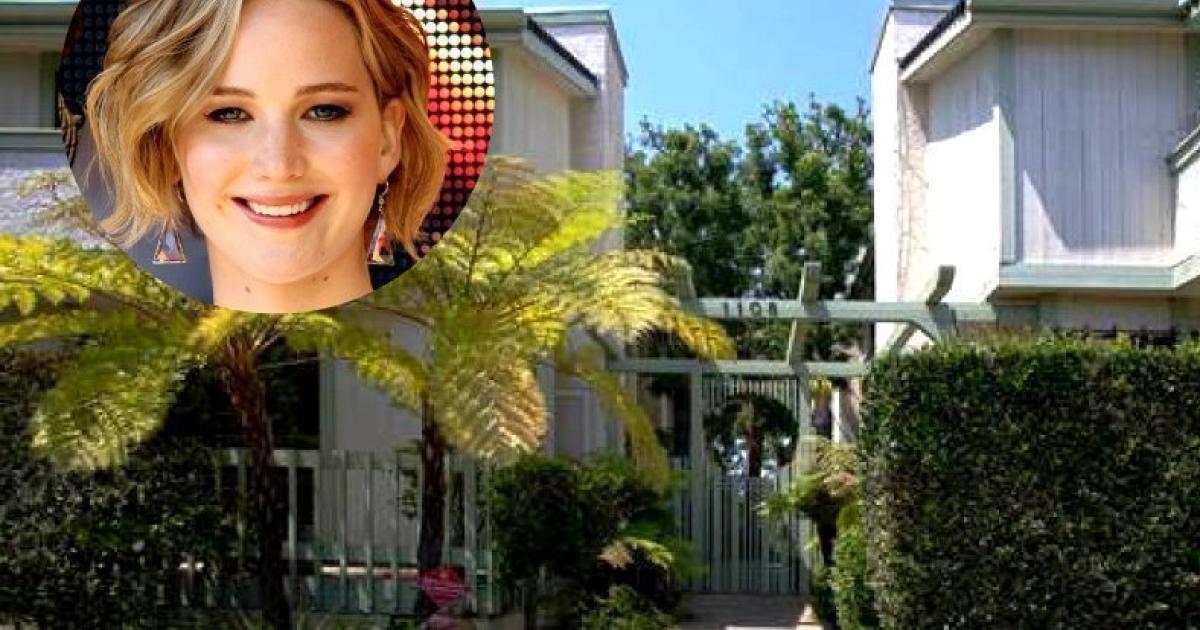 5 + 1 celebrities που εξακολουθούν να μένουν σε σπίτια «κοινών θνητών»