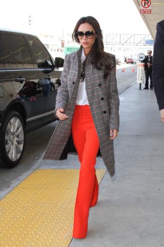 Το εντυπωσιακό airport style της Victoria Beckham