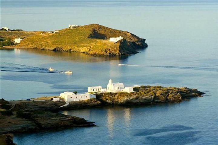 Σίφνος: Το νησί της αρμονίας Σίφνος: Το νησί της αρμονίας