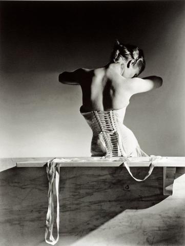 Η Anna Wintour σου δείχνει τις καλύτερες φωτογραφίες στην ιστορία της Vogue