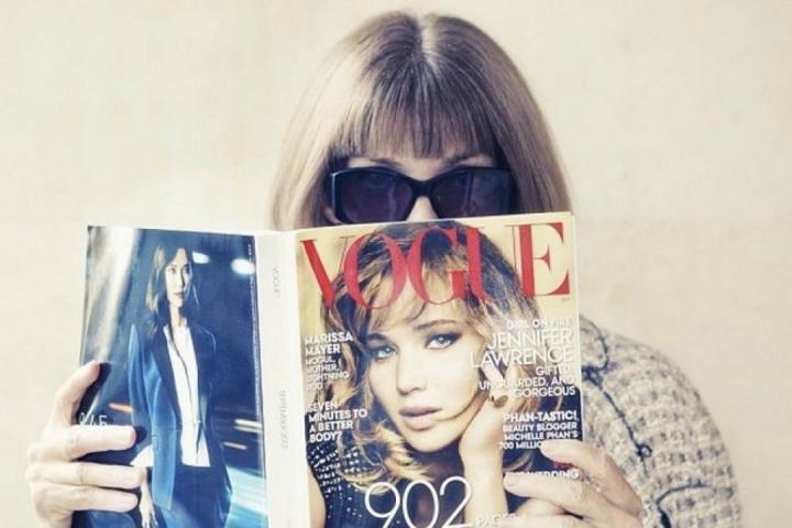 Η Anna Wintour σου δείχνει τις καλύτερες φωτογραφίες στην ιστορία της Vogue