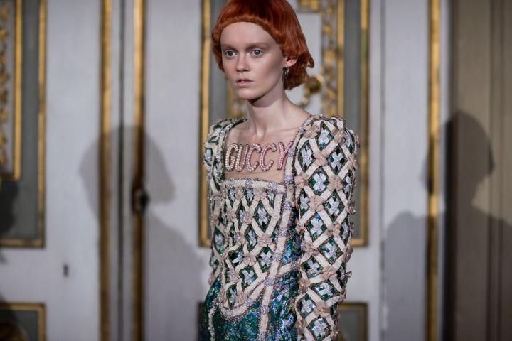 Η εντυπωσιακή παρουσίαση Spring/Summer 2018 Resort Collection του οίκου Gucci