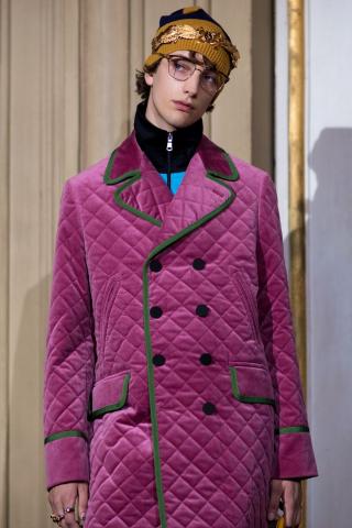 Η εντυπωσιακή παρουσίαση Spring/Summer 2018 Resort Collection του οίκου Gucci