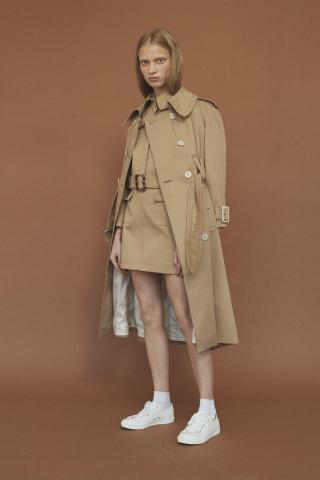 H 1η προσωπική συλλογή ρούχων της Alexa Chung είναι γεγονός! 