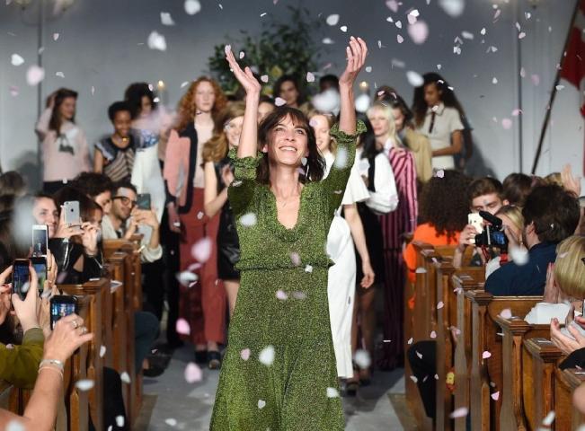 H 1η προσωπική συλλογή ρούχων της Alexa Chung είναι γεγονός! 