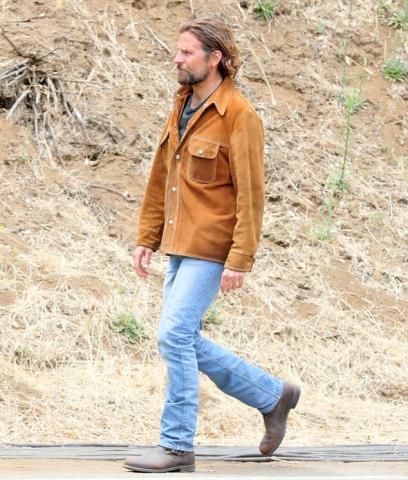 Irina Shayk: Οι "καροτσάδες" με την κόρη της 