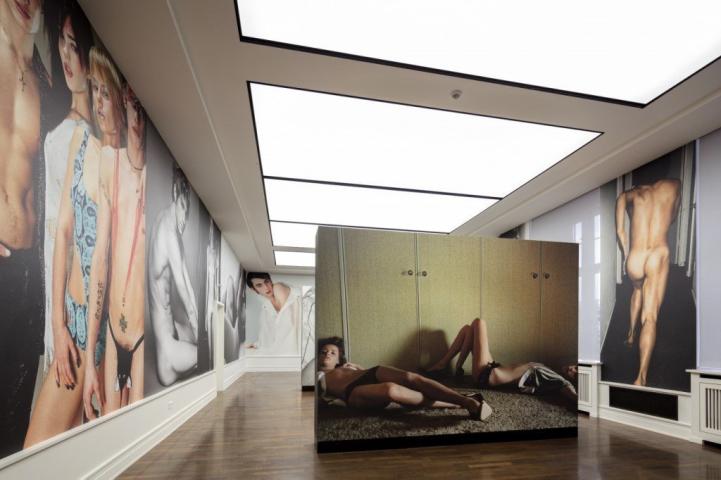 Undressed: Τα γυμνά του Mario Testino που βλέπουν πρώτη φορά το φως