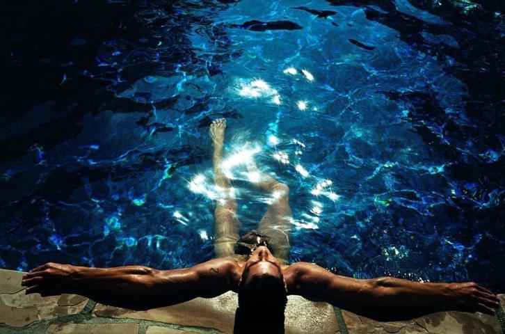 Undressed: Τα γυμνά του Mario Testino που βλέπουν πρώτη φορά το φως