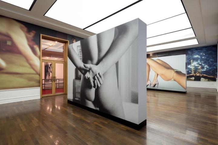 Undressed: Τα γυμνά του Mario Testino που βλέπουν πρώτη φορά το φως