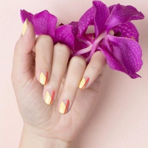 #manimonday: 8 nail looks για να δοκιμάσεις στο μανικιούρ