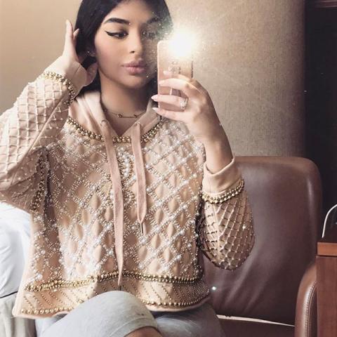 Στο Ντουμπάι υπάρχουν δύο αδερφές που είναι οι απόλυτες σωσίες της Kim Kardashian & της Kylie Jenner