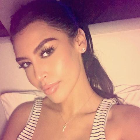 Στο Ντουμπάι υπάρχουν δύο αδερφές που είναι οι απόλυτες σωσίες της Kim Kardashian & της Kylie Jenner