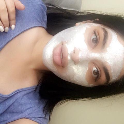 Στο Ντουμπάι υπάρχουν δύο αδερφές που είναι οι απόλυτες σωσίες της Kim Kardashian & της Kylie Jenner