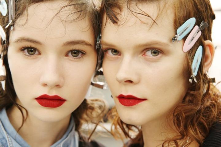 Shopping guide: Τα 10 καλύτερα κόκκινα κραγιόν