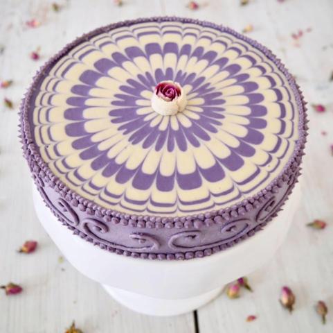 Ανακάλυψα τα πιο ανθισμένα cakes ever