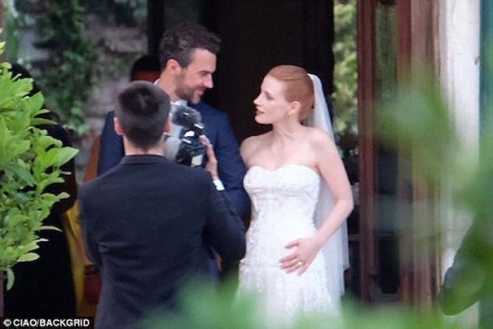 Ο αθόρυβος και κομψός γάμος της Jessica Chastain στη Βενετία