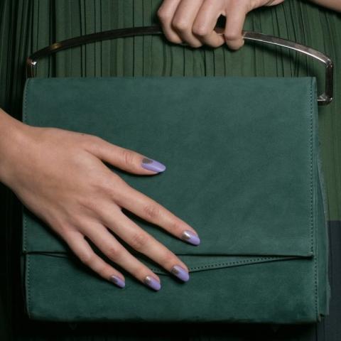 #manimonday: Cute μανικιούρ με αποχρώσεις του λιλά