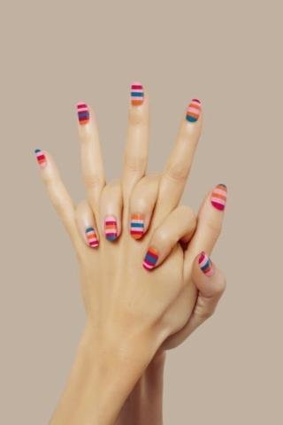 #manimonday: Πολύχρωμα nail arts για το μανικιούρ της εβδομάδας