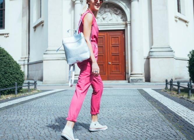 Styling Tips για να φορέσεις σωστά το χρωματιστό παντελόνι