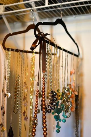 Όμορφες ιδέες για να έχεις πάντα οργανωμένα τα κοσμήματά σου