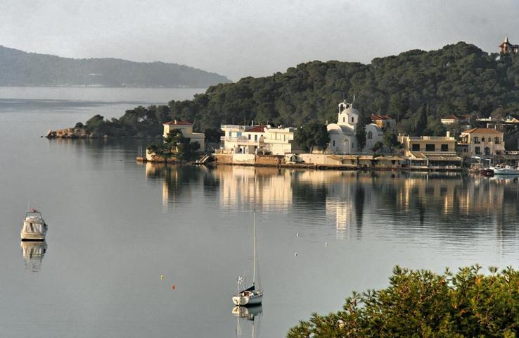 Ερμιόνη - Πόρτο Χέλι... Η ελληνική ριβιέρα Ερμιόνη - Πόρτο Χέλι... Η ελληνική ριβιέρα