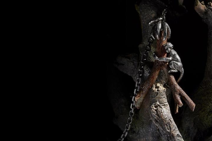 Αυτή είναι η σειρά κοσμημάτων Talisman του Οίκου Prada Αυτή είναι η σειρά κοσμημάτων Talisman του Οίκου Prada