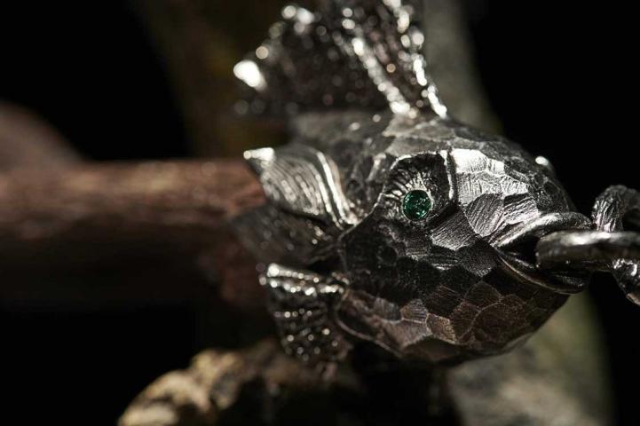 Αυτή είναι η σειρά κοσμημάτων Talisman του Οίκου Prada Αυτή είναι η σειρά κοσμημάτων Talisman του Οίκου Prada