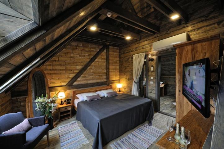 Plitvice: Οι ανεπανάλητες λίμνες της Κροατίας Plitvice: Οι ανεπανάλητες λίμνες της Κροατίας