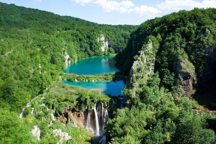 Plitvice: Οι ανεπανάλητες λίμνες της Κροατίας Plitvice: Οι ανεπανάλητες λίμνες της Κροατίας