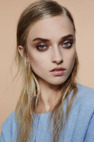 7 ιδέες για να ανανεώσεις το καλοκαιρινό σου μακιγιάζ 7 ιδέες για να ανανεώσεις το καλοκαιρινό σου μακιγιάζ