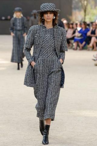 Chanel Autumn/Winter 2017 Couture Collection
