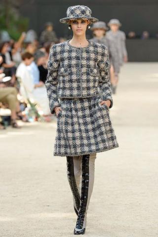 Chanel Autumn/Winter 2017 Couture Collection
