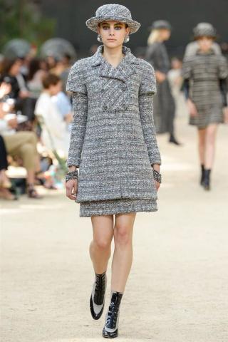 Chanel Autumn/Winter 2017 Couture Collection