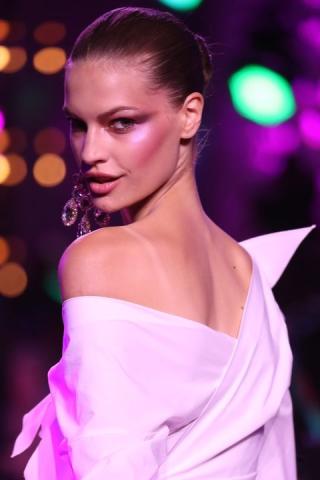 Couture beauty: Τα look που αξίζουν την προσοχή σου Couture beauty: Τα look που αξίζουν την προσοχή σου