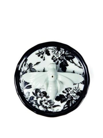 Ο οίκος Gucci λανσάρει νέα διακοσμητική σειρά και είναι όσο εντυπωσιακή φαντάζεσαι