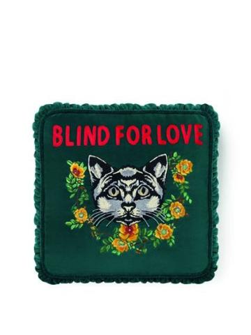 Ο οίκος Gucci λανσάρει νέα διακοσμητική σειρά και είναι όσο εντυπωσιακή φαντάζεσαι