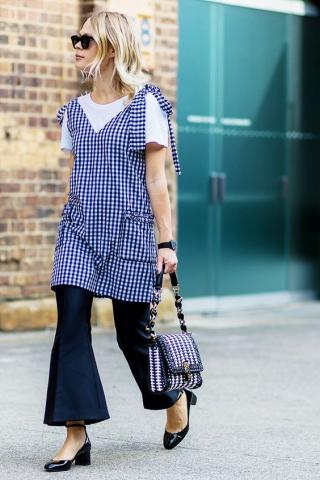 10 looks που θα σε πείσουν να φορέσεις το φόρεμα πάνω από το παντελόνι
