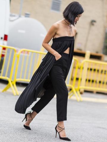 10 looks που θα σε πείσουν να φορέσεις το φόρεμα πάνω από το παντελόνι