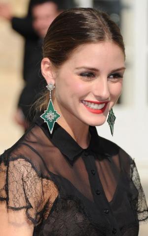 Πως θα φορέσεις τα statement σκουλαρίκια της Άνοιξης με στιλ