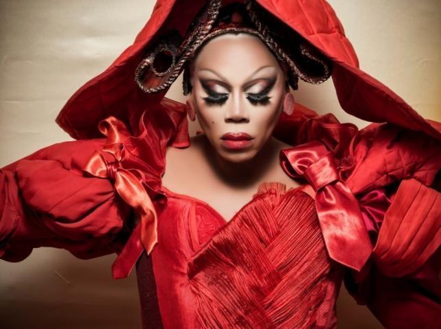 Το φετινό ημερολόγιο Pirelli θα αφήσει εποχή