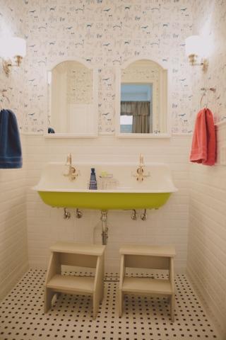 8+1 ιδέες για ένα χαρούμενο παιδικό μπάνιο 8+1 ιδέες για ένα χαρούμενο παιδικό μπάνιο