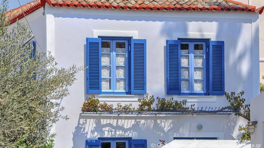 Σπέτσες: Ένα μικρό νησί, με μεγάλη ιστορία Σπέτσες: Ένα μικρό νησί, με μεγάλη ιστορία