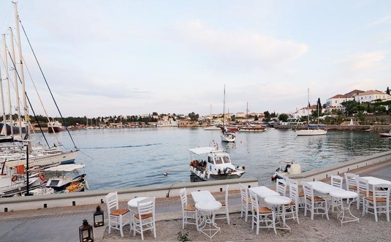 Σπέτσες: Ένα μικρό νησί, με μεγάλη ιστορία Σπέτσες: Ένα μικρό νησί, με μεγάλη ιστορία