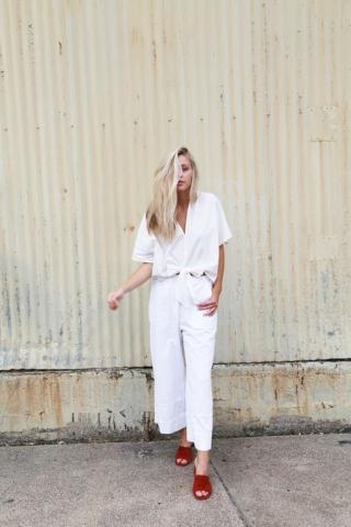 Το top που αντικατέστησε το crop top και μας αρέσει πολύ Το top που αντικατέστησε το crop top και μας αρέσει πολύ