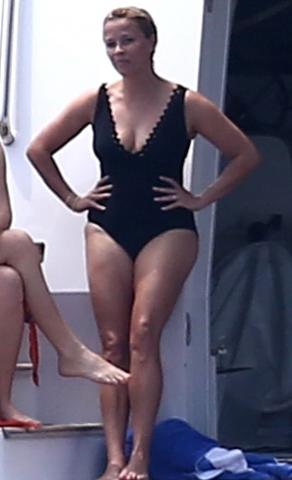 Μερικές καθόλου κολακευτικές φωτογραφίες της Reese Witherspoon