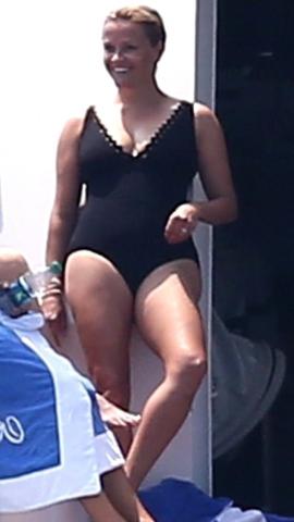 Μερικές καθόλου κολακευτικές φωτογραφίες της Reese Witherspoon