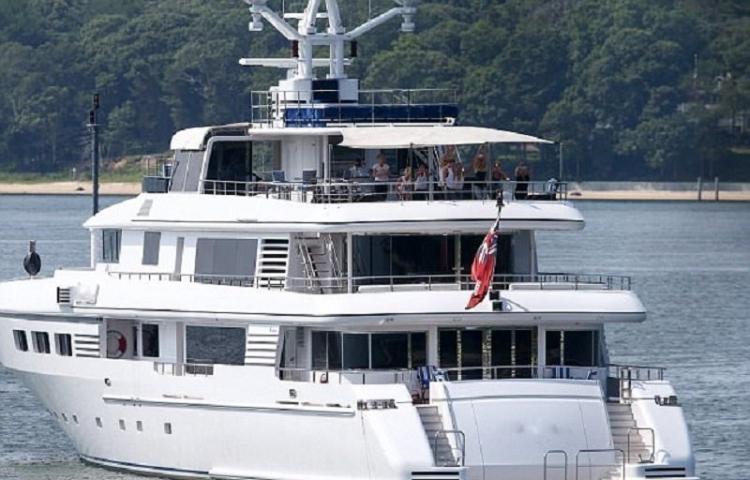 Μερικές καθόλου κολακευτικές φωτογραφίες της Reese Witherspoon