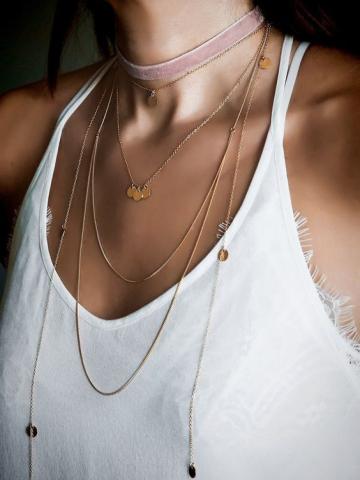 Styling tips για ένα πετυχημένο layering με τα κολιέ σου Styling tips για ένα πετυχημένο layering με τα κολιέ σου