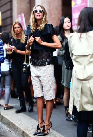 Η τάση στα σορτς που δεν θέλαμε.. αλλά επέστρεψε Η τάση στα σορτς που δεν θέλαμε.. αλλά επέστρεψε